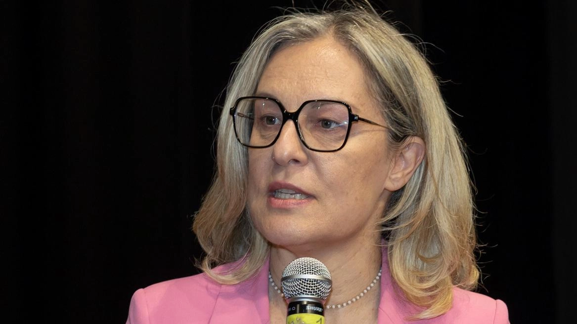 «Le farmacie rappresentano un presidio prezioso» ha detto consigliera regionale Federica Fratoni «Le farmacie rappresentano un presidio prezioso» ha detto consigliera regionale Federica Fratoni