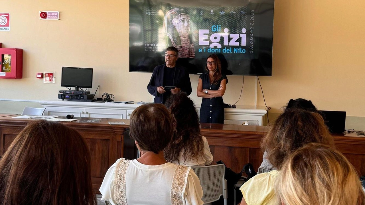 A Villa Bertelli successo per il primo educational dedicato al corpo docente e dirigenti delle scuole sulla mostra degli Egizi A Villa Bertelli successo per il primo educational dedicato al corpo docente e dirigenti delle scuole sulla mostra degli Egizi