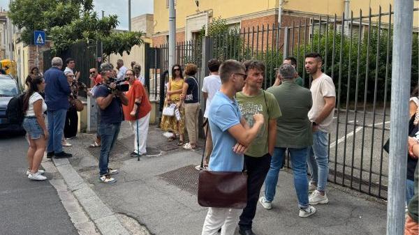 Firenze, l’Itis Da Vinci contro il trasferimento del preside Paterni: “Decisione ingiusta” Firenze, l’Itis Da Vinci contro il trasferimento del preside Paterni: “Decisione ingiusta”