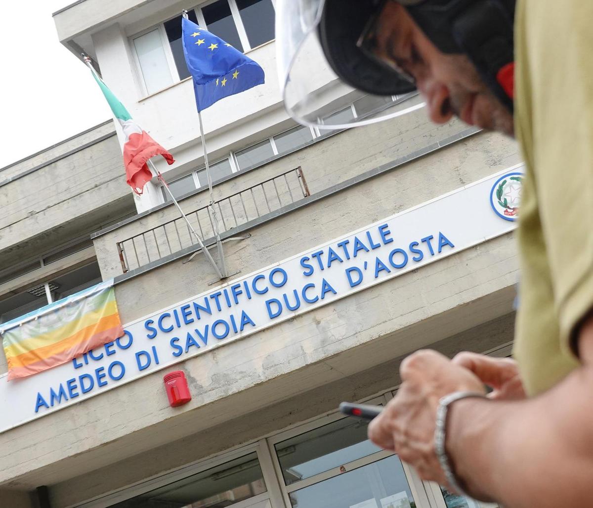 Liceo scientifico, restano i moduli container per gli studenti senza aule Liceo scientifico, restano i moduli container per gli studenti senza aule