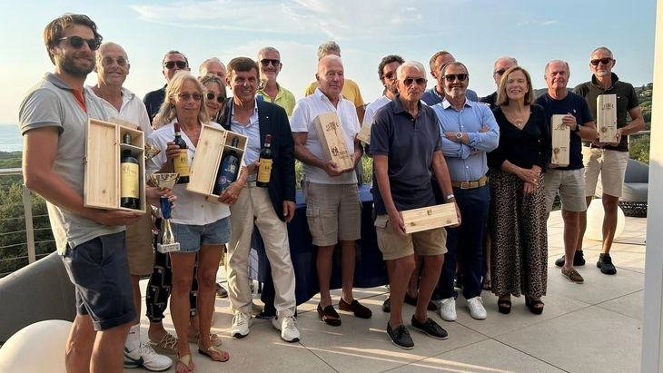 Si è conclusa la 41ª edizione della "Coppa Ruffino" al Golf Club Punta Ala con una cerimonia e cena offerta dalle Cantine Ruffino. Record di partecipanti e premiati in una giornata di grande golf. Si è conclusa la 41ª edizione della "Coppa Ruffino" al Golf Club Punta Ala con una cerimonia e cena offerta dalle Cantine Ruffino. Record di partecipanti e premiati in una giornata di grande golf.