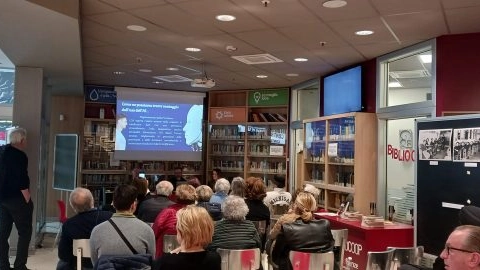 La sala Bibliocoop di Montevarchi La sala Bibliocoop di Montevarchi