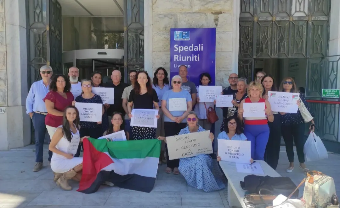 Digiuno per Gaza: oltre 800 operatori sanitari toscani davanti a ospedali e Asl