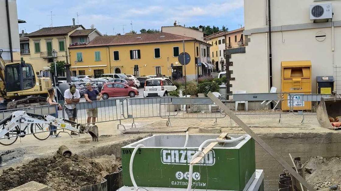 Ripresi i lavori. Nessuna sosta ad agosto Ripresi i lavori. Nessuna sosta ad agosto