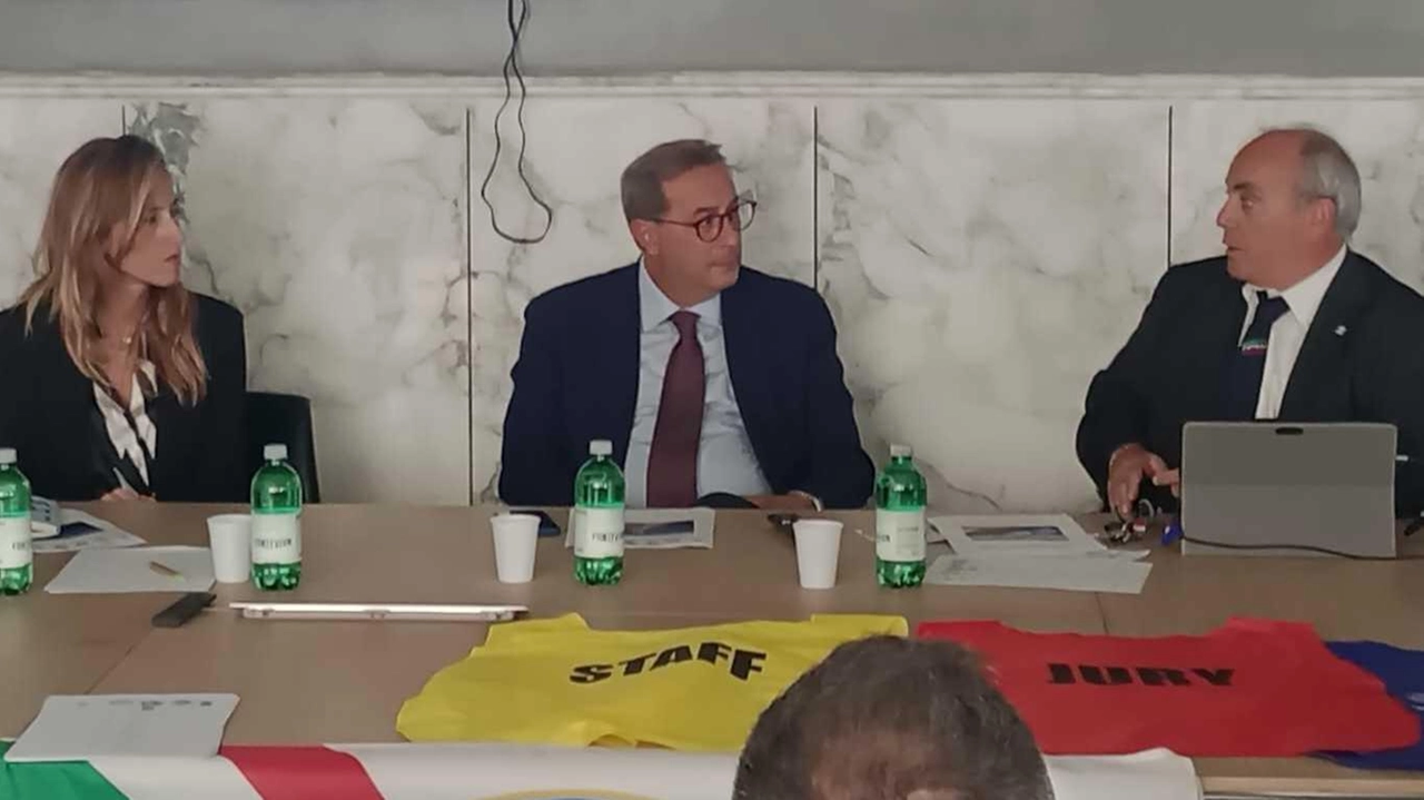 La presentazione della manifestazione internazionale. di pesca a casting da terra La presentazione della manifestazione internazionale. di pesca a casting da terra
