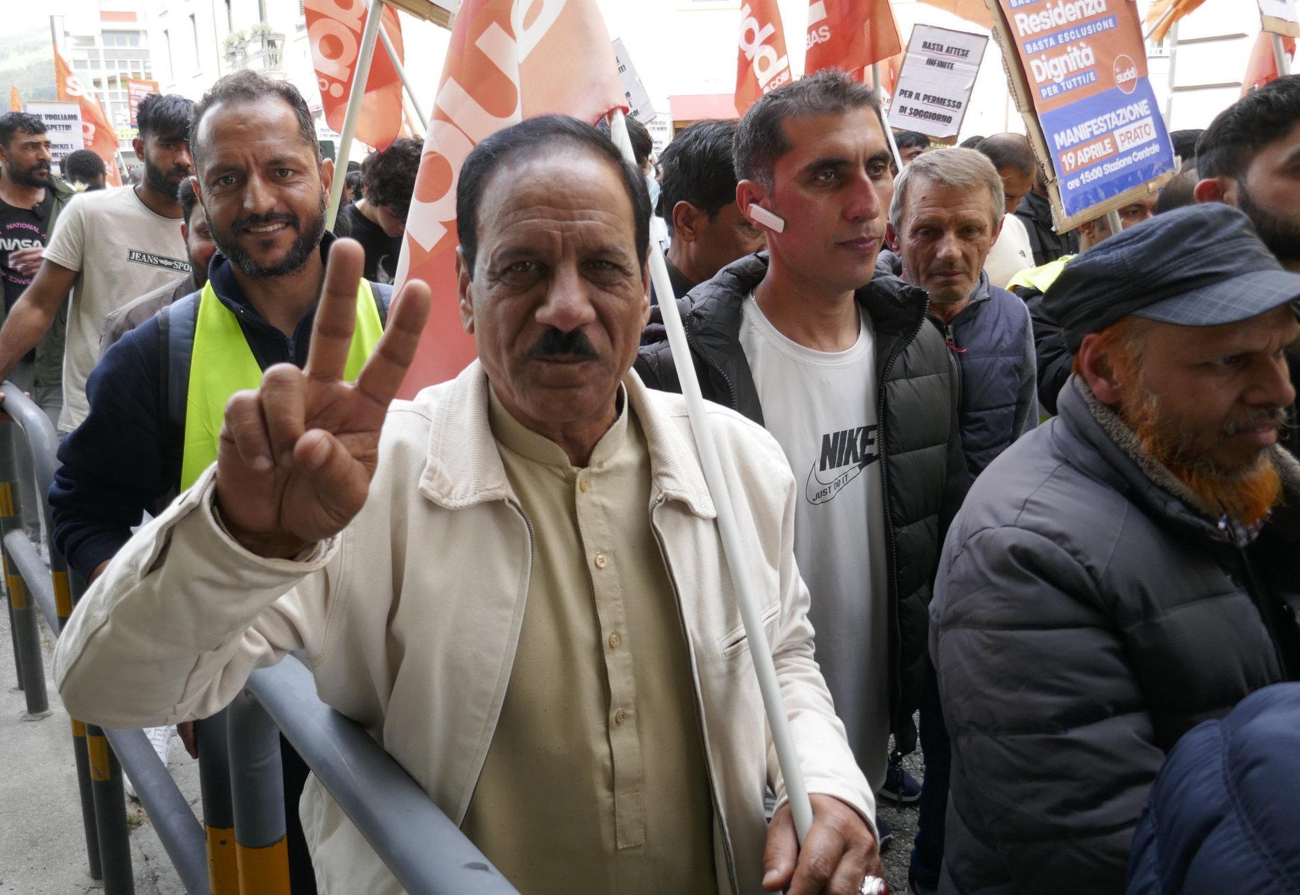 parte il terzo strike days scioperi a oltranza in tutti i macrolotti