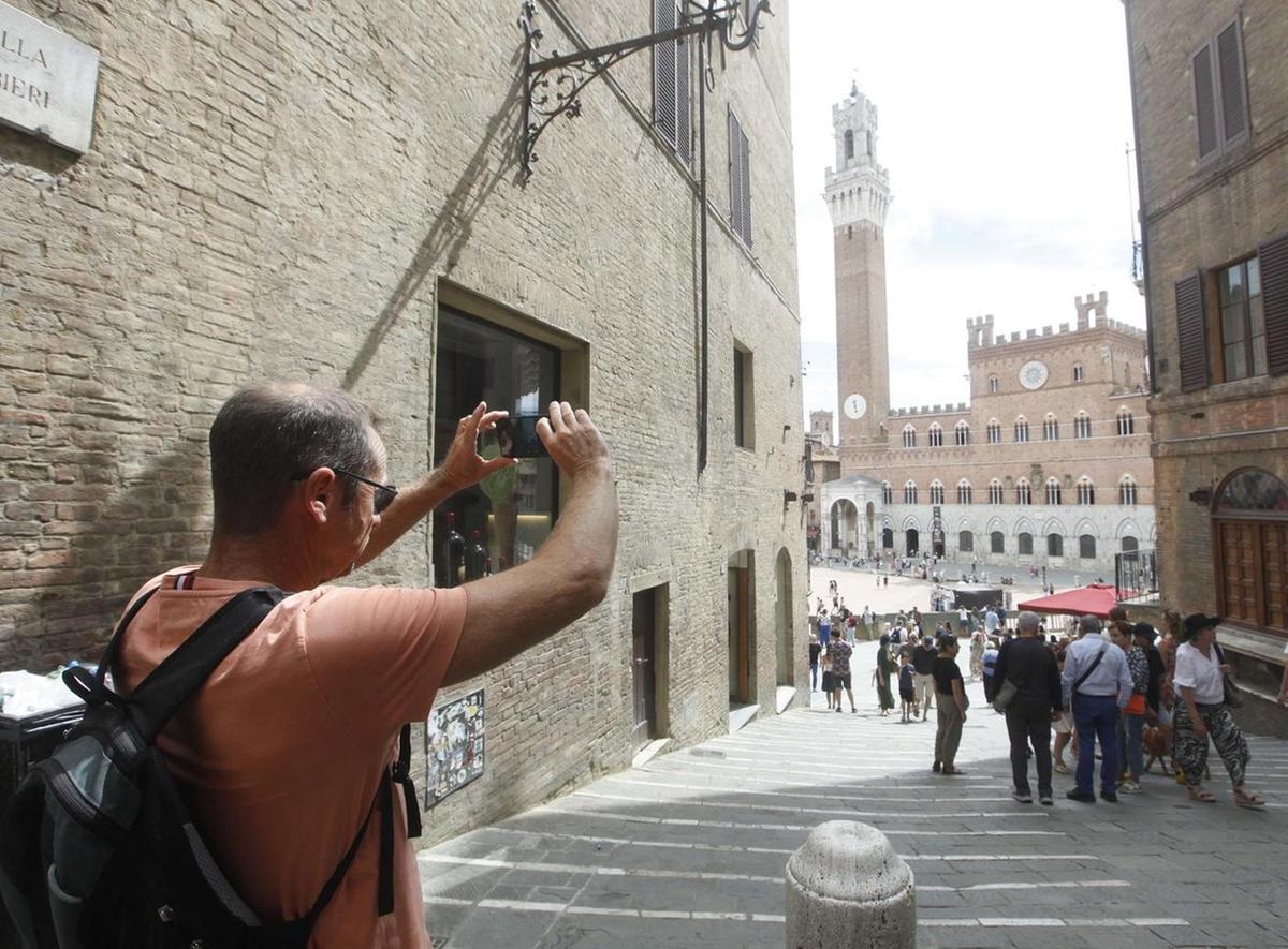 crisi del turismo il pd 232 critico subito progetti e investimenti ma il comune naviga a vista