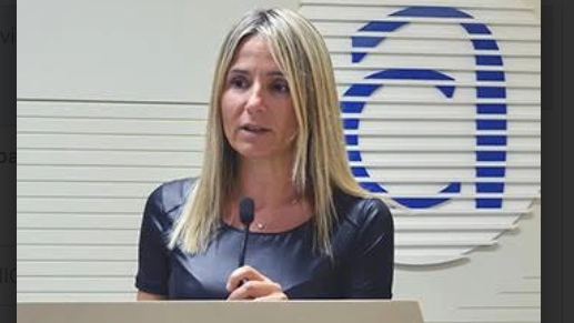 Alessandra Papini Segretario di Confartigianato Arezzo Alessandra Papini Segretario di Confartigianato Arezzo