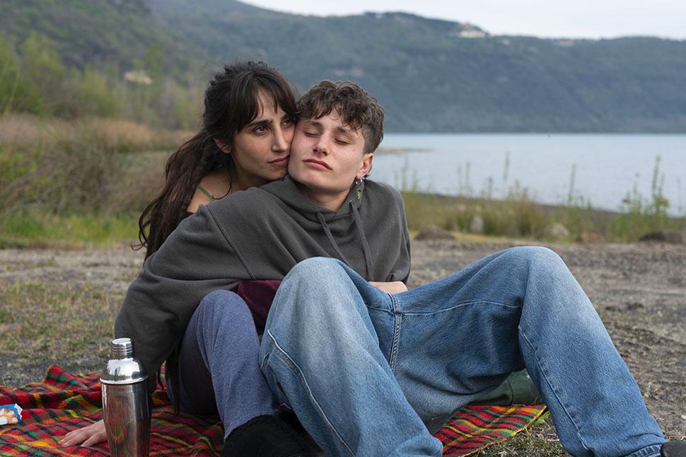 l illustratore fiorentino degl innocenti firma il manifesto di sentiero film factory