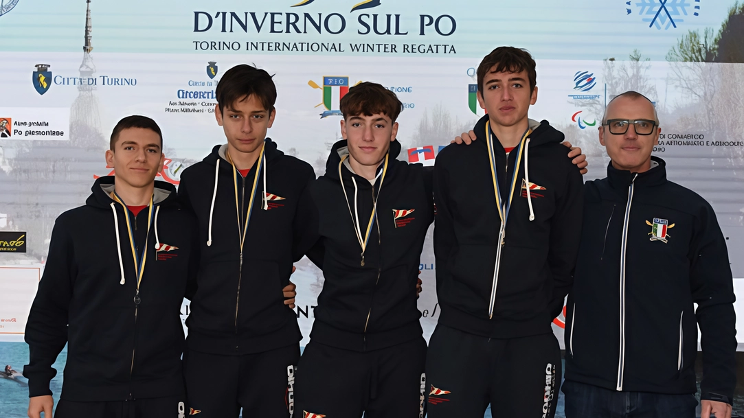 Da destra: il vicepresidente federale Dentis con Fineschi, Zanobini, Baldi e Pellegrino Da destra: il vicepresidente federale Dentis con Fineschi, Zanobini, Baldi e Pellegrino