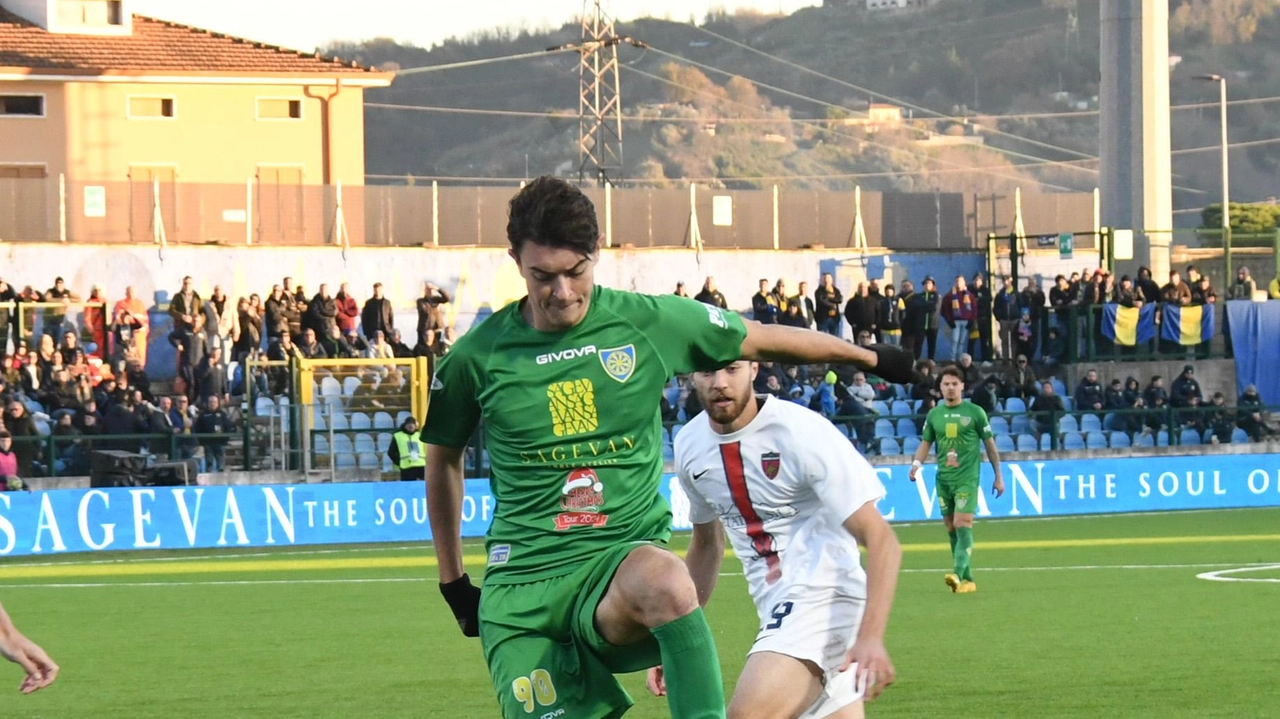 La Carrarese è in cerca di giovani promesse come l’attaccante Leonardo Cerri La Carrarese è in cerca di giovani promesse come l’attaccante Leonardo Cerri
