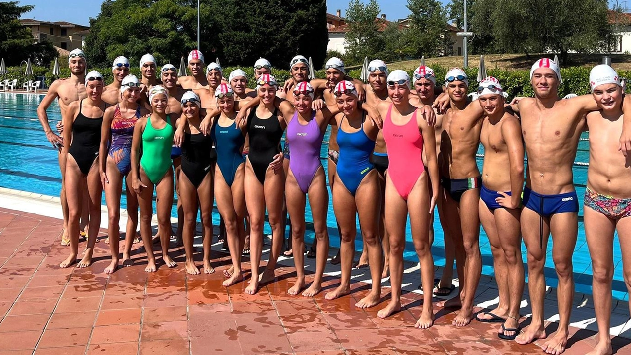 La squadra della Nuotatori Pistoiesi La squadra della Nuotatori Pistoiesi