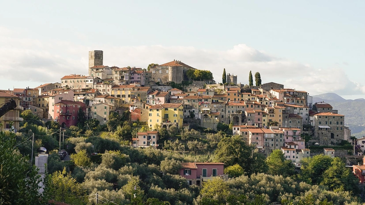L’amministrazione della Val di Magra pronta a tornare nell’associazione "Noi fra i fondatori, esclusi per problemi nella raccolta rifiuti ora migliorata" . L’amministrazione della Val di Magra pronta a tornare nell’associazione "Noi fra i fondatori, esclusi per problemi nella raccolta rifiuti ora migliorata" .