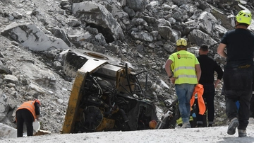 Muore sul lavoro a 59 anni, ancora una tragedia in cava a Carrara. Proclamato lo sciopero