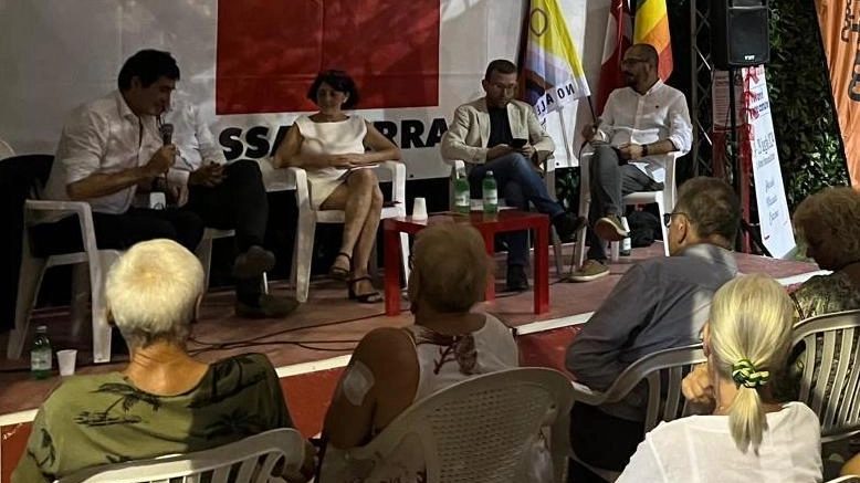 Il segretario provinciale invita Pd, Alleanza Verdi e Sinistra e 5 Stelle a unire programmi e forze "Bisogna tornare a essere credibili e dare risposte concrete alle persone tradite e deluse". Il segretario provinciale invita Pd, Alleanza Verdi e Sinistra e 5 Stelle a unire programmi e forze "Bisogna tornare a essere credibili e dare risposte concrete alle persone tradite e deluse".