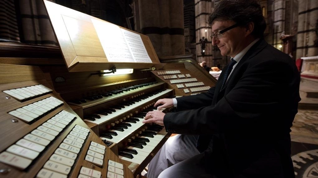 Domani in occasione de ‘L’Armonica a Cristalli’ alla Collegiata di Radicondoli sarà presentato il restauro dell’organo costruito da Michelangelo Paoli e Figli nel 1844 Domani in occasione de ‘L’Armonica a Cristalli’ alla Collegiata di Radicondoli sarà presentato il restauro dell’organo costruito da Michelangelo Paoli e Figli nel 1844