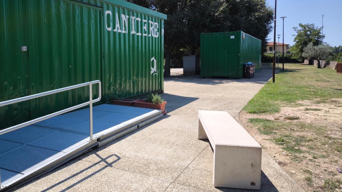 https://www.lanazione.it/image-service/view/acePublic/alias/contentid/NzYyMTYzOTAtYWE4NC00/0/cantiere-la-riscoperta-una-storia-di-riscatto-tra-ferrovia-e-bisenzio-modello-di-comunita.jpeg?f=16:9&w=1200&h=630
