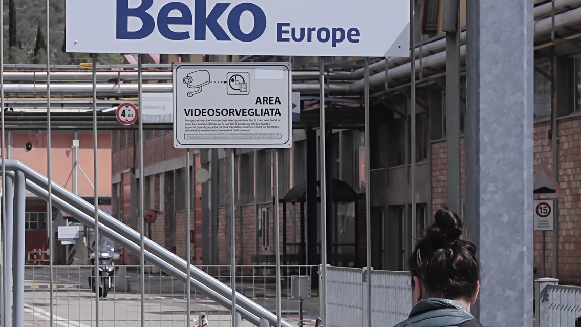 Nello stabilimento di Beko Europe a Siena, nuovi giorni di cassa integrazione suscitano preoccupazione tra i lavoratori. La Fiom Cgil chiede chiarezza sulla situazione e un piano industriale concreto.