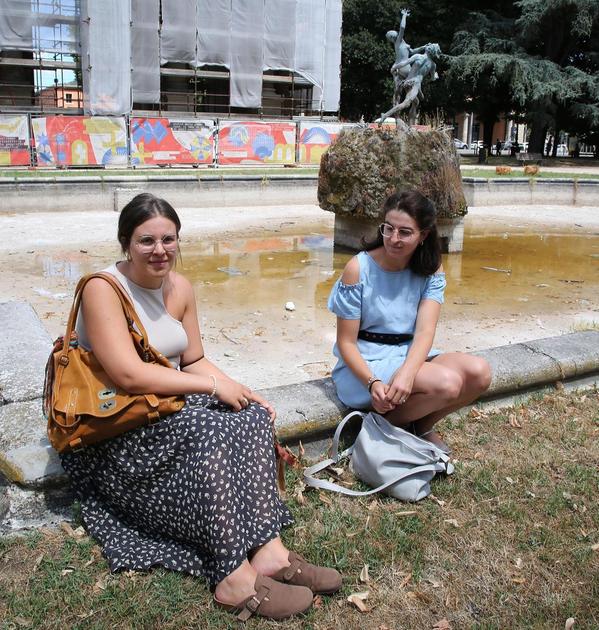 piazza senza pi249 libert224 arco in gabbia e cantieri era viva e monumentale ora ci si stringe il cuore