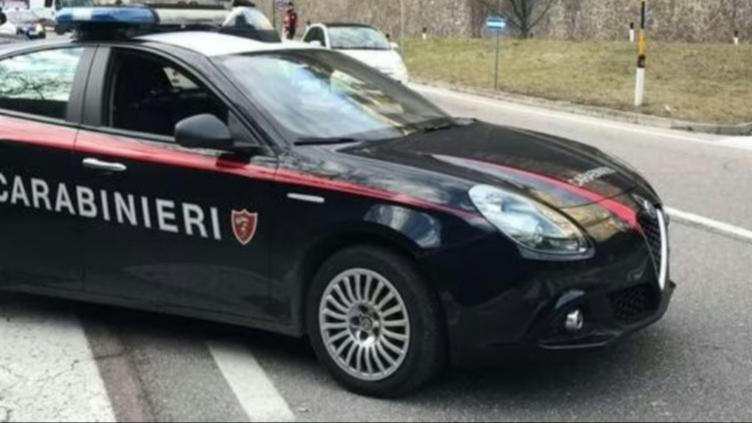 https://www.lanazione.it/image-service/view/acePublic/alias/contentid/NzZhMmNmNWEtZDJkZi00/0/carabinieri-foto-ansa.jpeg?f=16:9&w=1200&h=630
