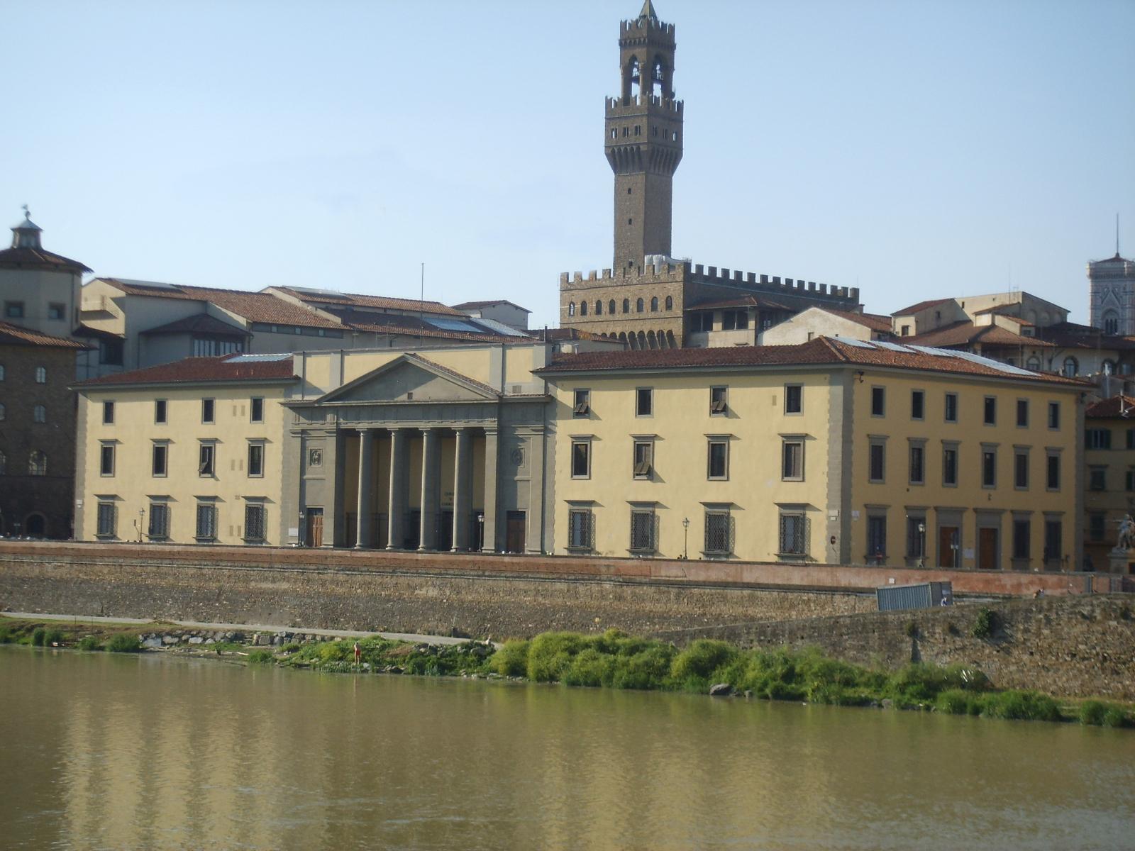 Nuovo intervento di mitigrazione del rischio idraulico su lungarno Diaz Nuovo intervento di mitigrazione del rischio idraulico su lungarno Diaz