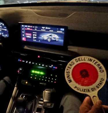 ai domiciliari lo stalker ha violato i limiti