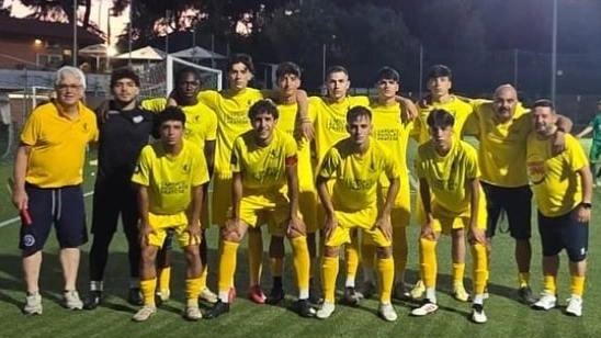 I Gialli. vincitori della gara inaugurale del Torneo dei Rioni “juniores” I Gialli. vincitori della gara inaugurale del Torneo dei Rioni “juniores”