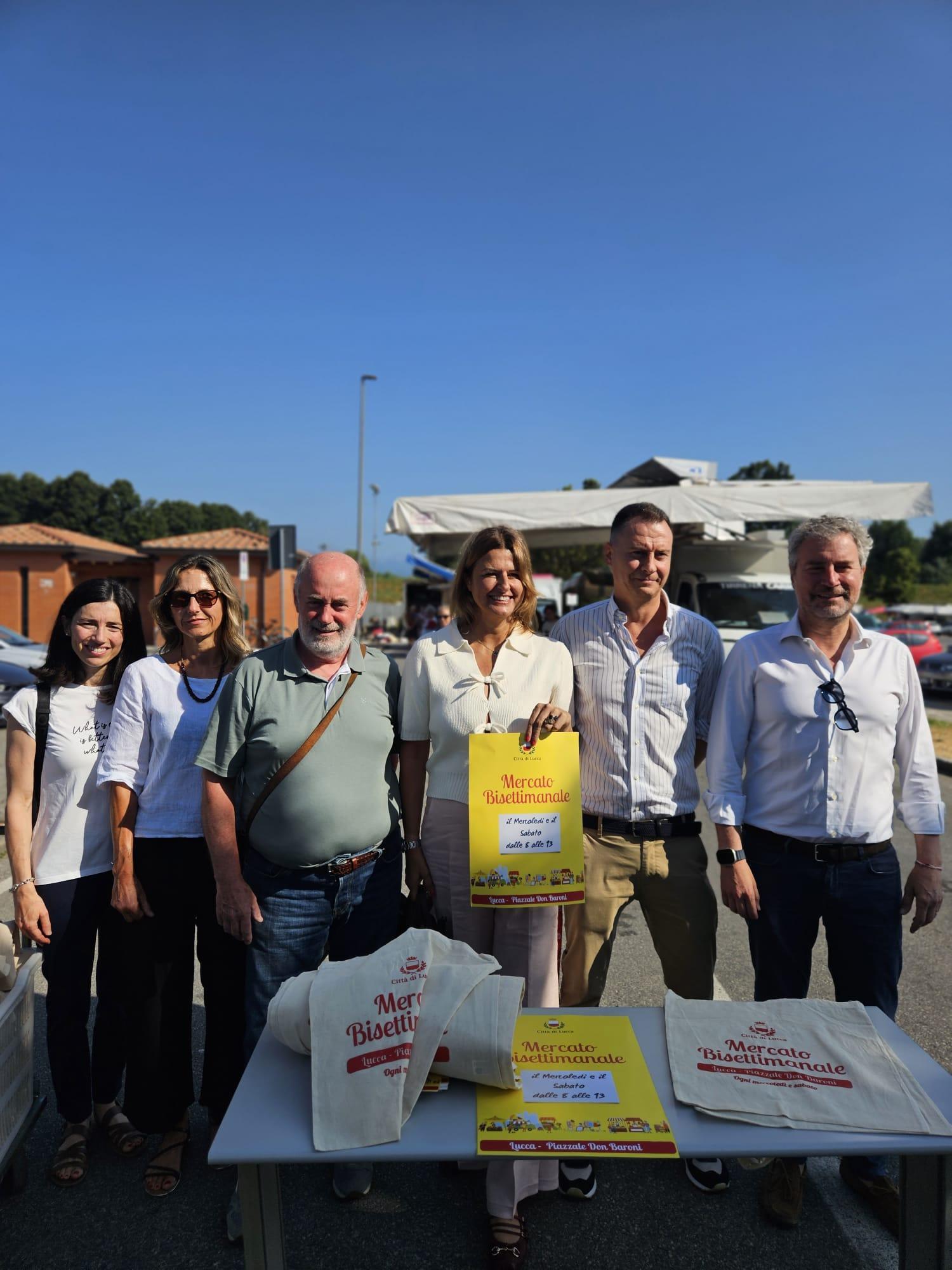 il rilancio del mercato don baroni sindaco e assessore tra i banchi