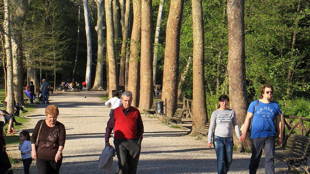 Il Parco del Neto è una classica mèta per i momenti di relax nel verde delle famiglie di ogni età Il Parco del Neto è una classica mèta per i momenti di relax nel verde delle famiglie di ogni età