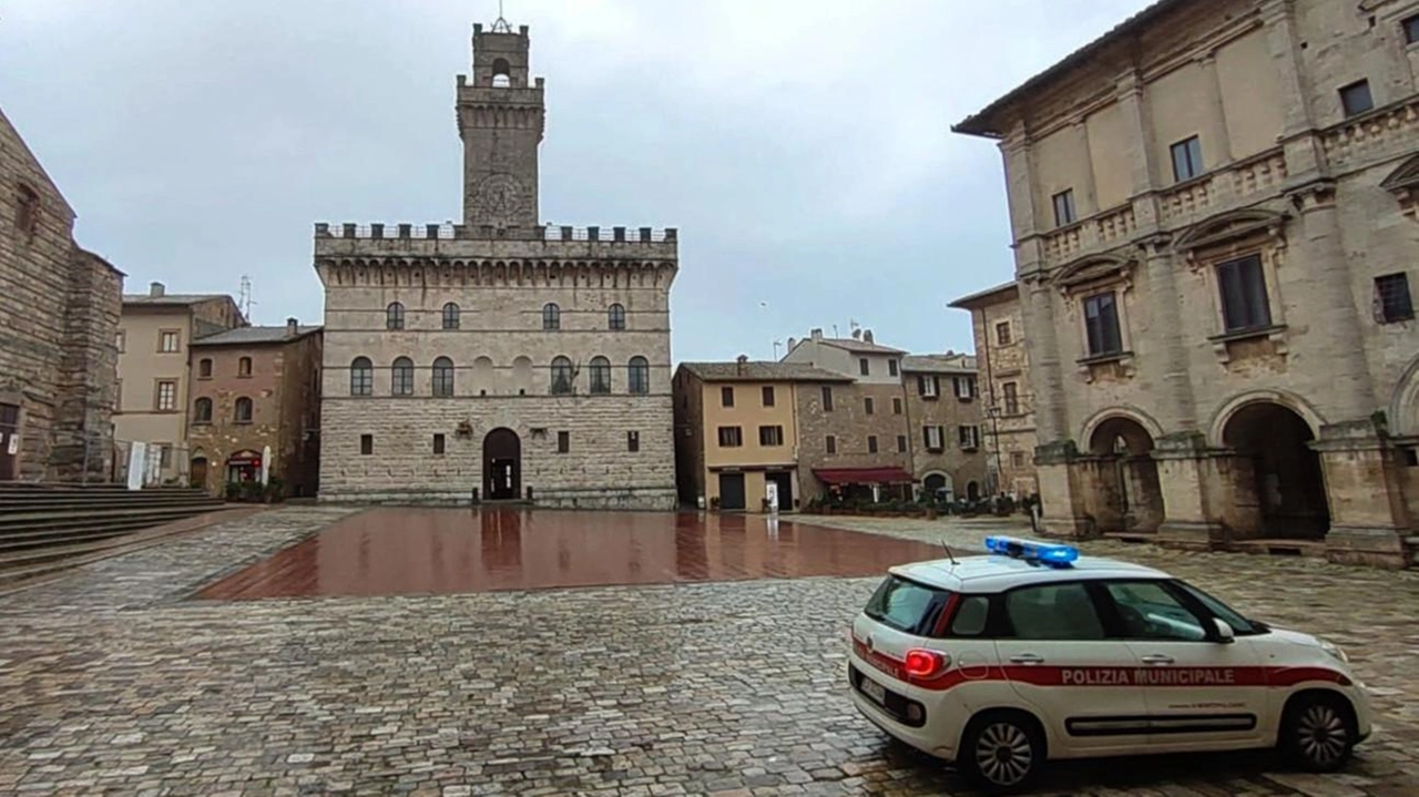 Vecchi registri, carichi di storie personali e anche di fascino, addio! Con il passaggio alla gestione digitale dello Stato Civile,... Vecchi registri, carichi di storie personali e anche di fascino, addio! Con il passaggio alla gestione digitale dello Stato Civile,...