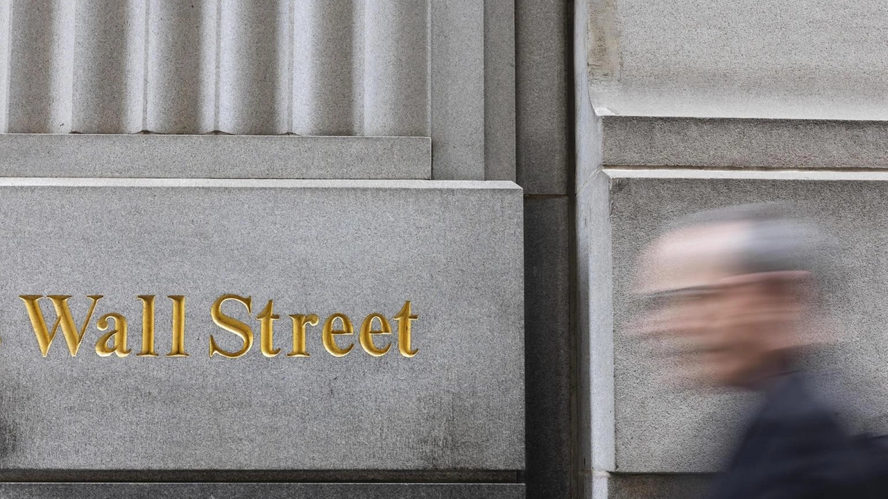 I future di Wall Street scendono mentre si attendono i dati sull'inflazione USA e l'asta di Treasury trentennali. I future di Wall Street scendono mentre si attendono i dati sull'inflazione USA e l'asta di Treasury trentennali.