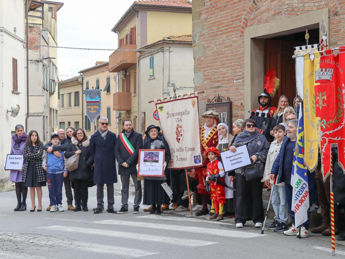 pozzo della chiana si prepara a inaugurare la piazzetta don carlo bonechi parroco per cinquant8217anni della comunit224