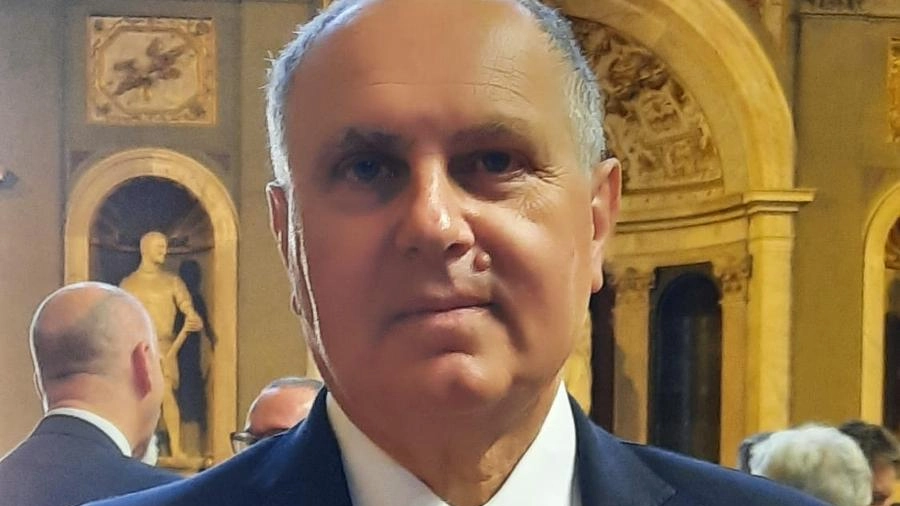 Il montalese Fabio Niccolai è stato insignito della onorificenza di Maestro del Lavoro dopo una pluridecennale carriera di dirigente del... Il montalese Fabio Niccolai è stato insignito della onorificenza di Maestro del Lavoro dopo una pluridecennale carriera di dirigente del...