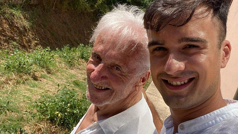 "ll progetto del presidente della bocciofila della Pallotta, Giorgio Arcaleni, che ha realizzato un orto i cui frutti sono messi... "ll progetto del presidente della bocciofila della Pallotta, Giorgio Arcaleni, che ha realizzato un orto i cui frutti sono messi...
