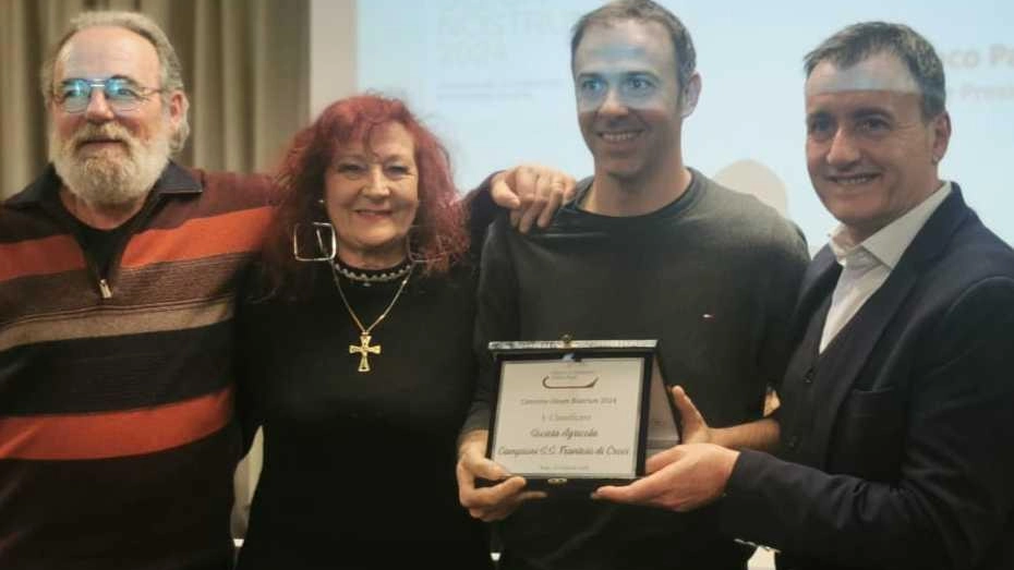 La premiazione della società agricola Campioni La premiazione della società agricola Campioni