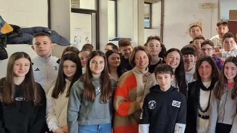 La psicologa. Sara Moisè. con gli alunni