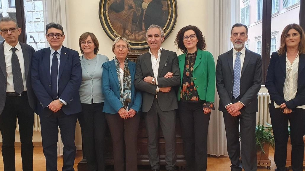 Il percorso multidisciplinare in lingua inglese unisce due Dipartimenti per integrare le competenze. Accesso programmato per 80 studenti. Il rettore Di Pietra: "Profili richiesti dal mercato del lavoro".