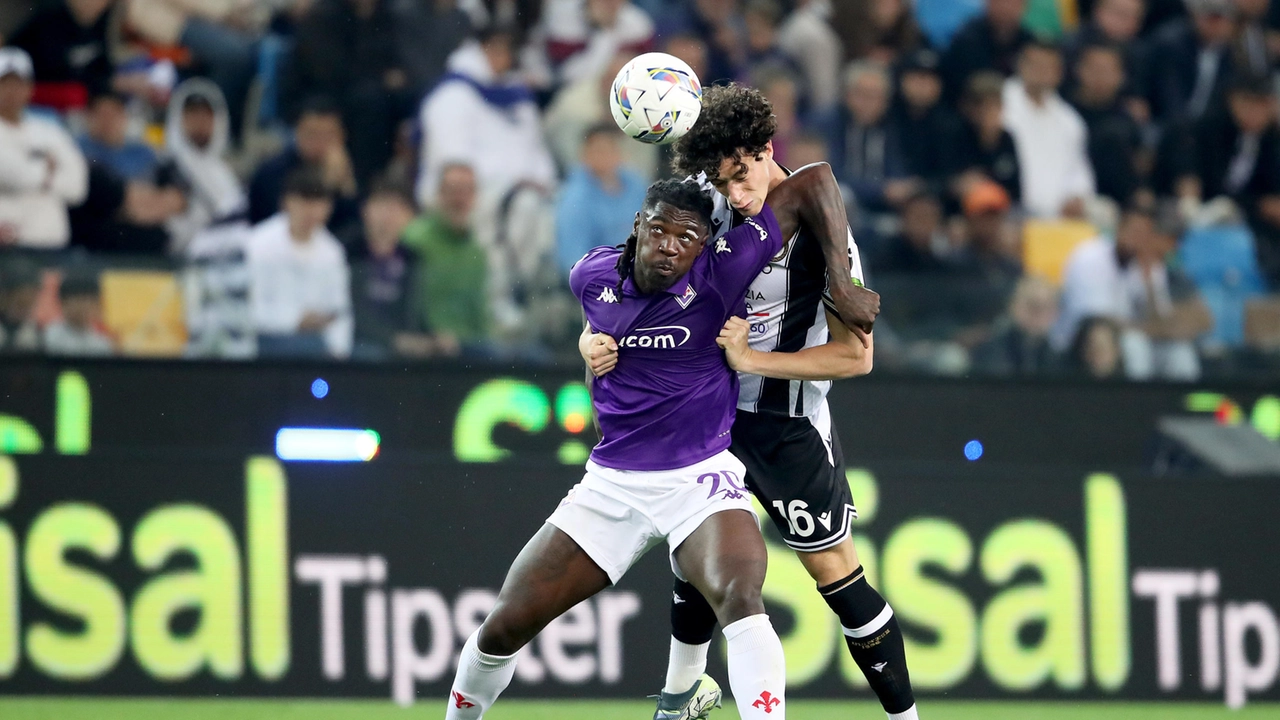 Moise Kean e Matteo Palma in Udinese-Fiorentina (Foto Ansa) Moise Kean e Matteo Palma in Udinese-Fiorentina (Foto Ansa)