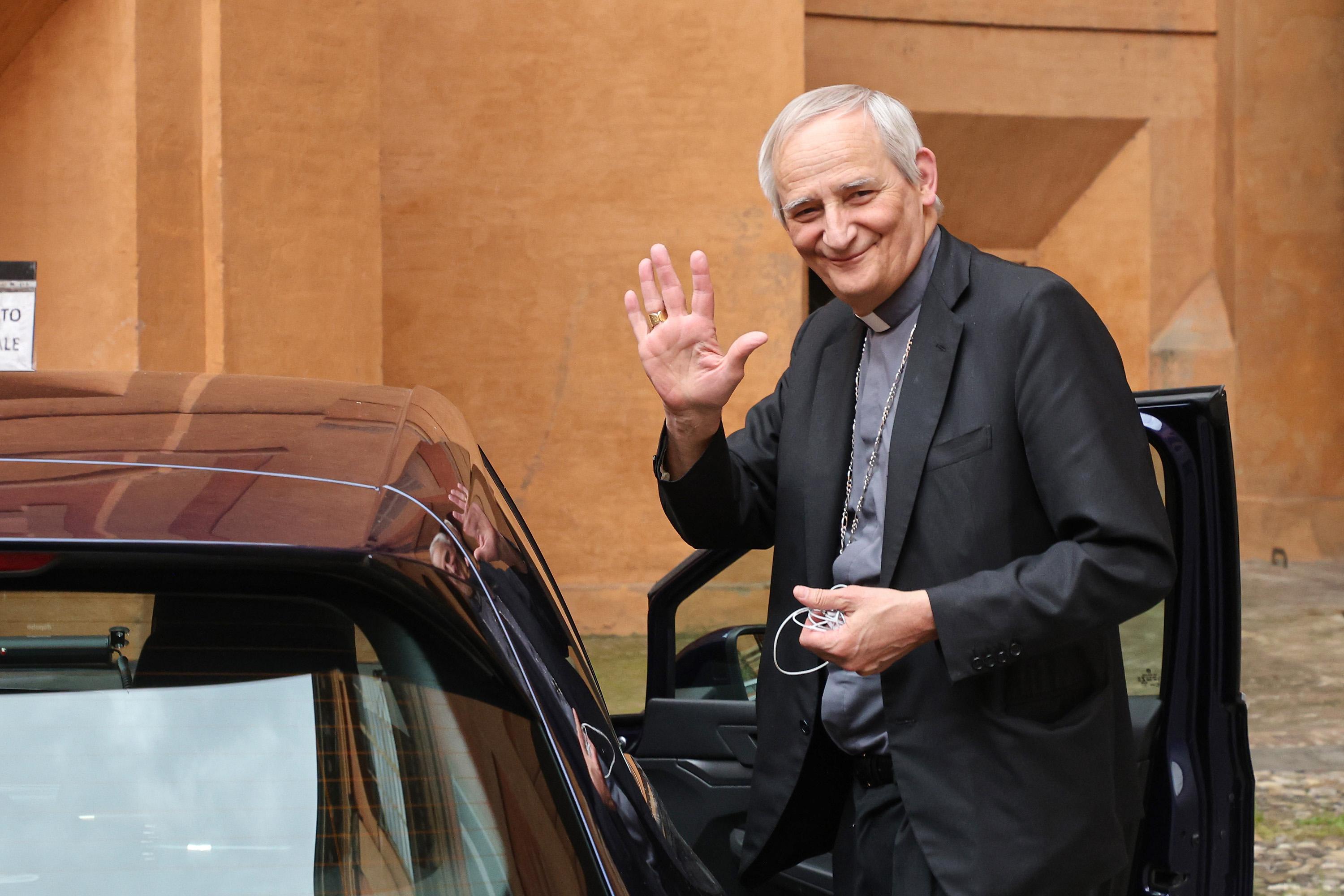 il cardinale zuppi all università di firenze dialogo con gli studenti sulla costituzione