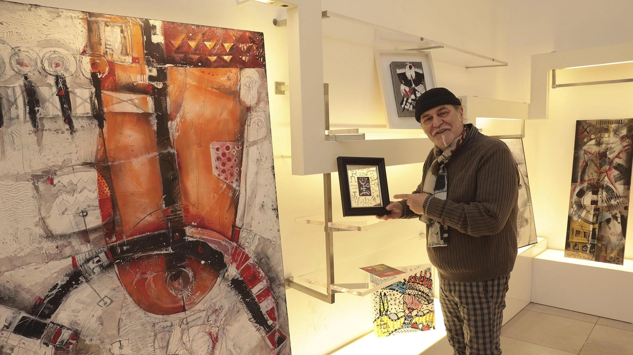 Alessandro Grazi mostra le sue opere esposte nella galleria in via dei Fontani a pochi passi da Banchi di Sopra. Visitabile fino a fine mese Alessandro Grazi mostra le sue opere esposte nella galleria in via dei Fontani a pochi passi da Banchi di Sopra. Visitabile fino a fine mese