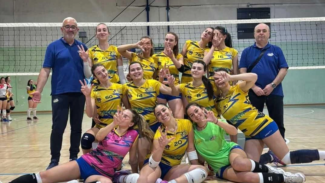 Albisola Pallavolo 1 Pallavolo Futura 3 (11-25 / 25-23 /14-25 / 20-25) Albisola: Cavallo, Cerulli A., Damele, Falco, Fracchia, Impellizzeri, Longone, Marrocu, Olivieri, Serafini,... Albisola Pallavolo 1 Pallavolo Futura 3 (11-25 / 25-23 /14-25 / 20-25) Albisola: Cavallo, Cerulli A., Damele, Falco, Fracchia, Impellizzeri, Longone, Marrocu, Olivieri, Serafini,...
