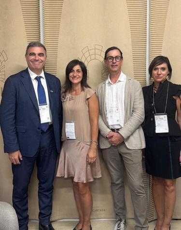 https://www.lanazione.it/image-service/view/acePublic/alias/contentid/NzdlOGE3NGEtNmQ0Zi00/0/lunistra-ambasciatrice-del-dialogo-tra-le-nazioni-e-scambio-di-culture.jpeg?f=1.90:1&h=630