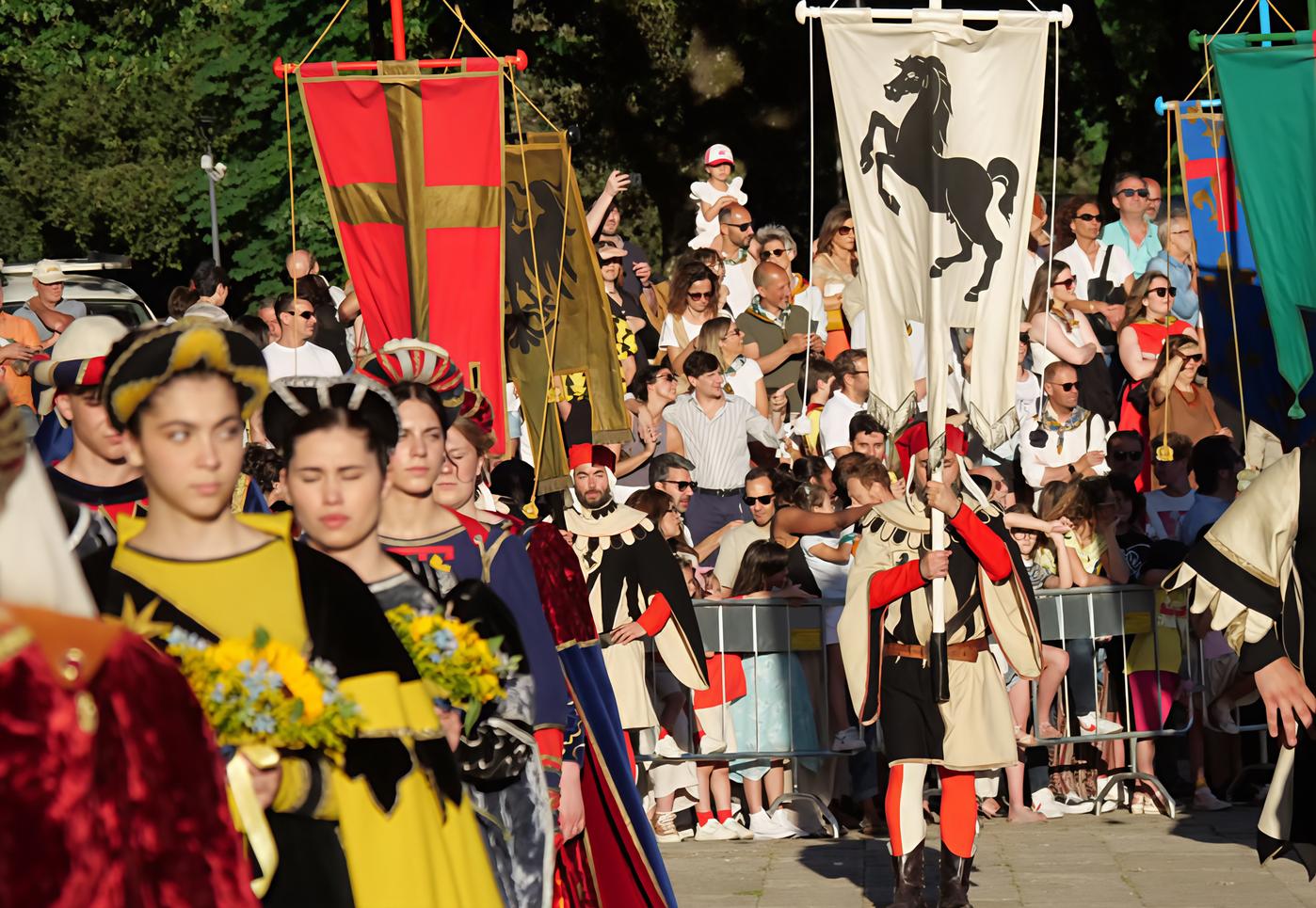 Corteo storico, si decide. Oggi vertice dal prefetto. L’alcoltest resta nel piatto Corteo storico, si decide. Oggi vertice dal prefetto. L’alcoltest resta nel piatto