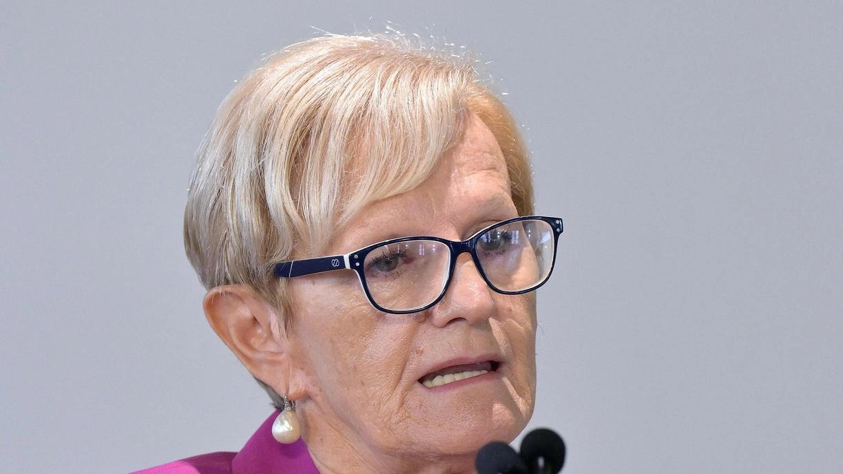 Oggi alle 17,30 a Ca’ Michele Livia Turco (nella foto) parteciperà al dibattito ‘Per una politica al servizio di tutti... Oggi alle 17,30 a Ca’ Michele Livia Turco (nella foto) parteciperà al dibattito ‘Per una politica al servizio di tutti...