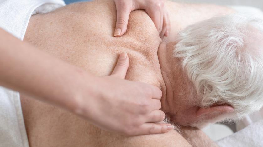 ’Caring massage’ al Misericordia grazie al Comitato per la Vita