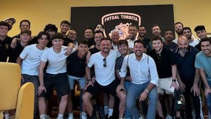 Si apre una nuova pagina per il Futsal Torrita che ha iniziato gli allenamenti al palazzetto dello sport. Dopo la... Si apre una nuova pagina per il Futsal Torrita che ha iniziato gli allenamenti al palazzetto dello sport. Dopo la...
