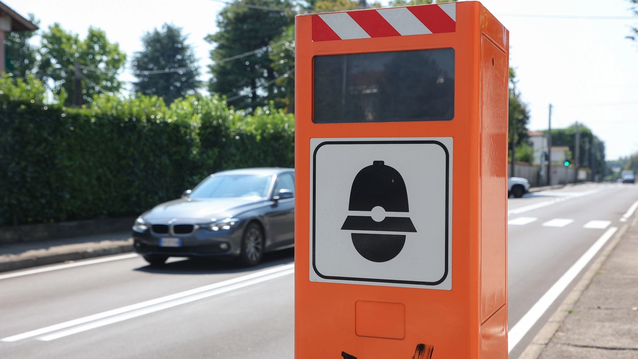 Un autovelox sulle strade. Molti introiti delle multe arrivano da qui (Foto di repertorio) Un autovelox sulle strade. Molti introiti delle multe arrivano da qui (Foto di repertorio)