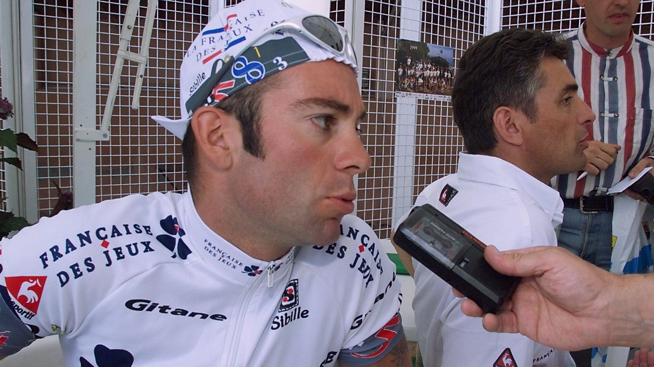 Ciclismo, Madiot sulla sicurezza: "Vietare radioline, misuratori di watt e GPS"