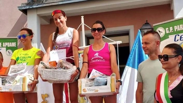 La sindaca con Bertolotti, Voliani,. Michi e Massimo Codeluppi