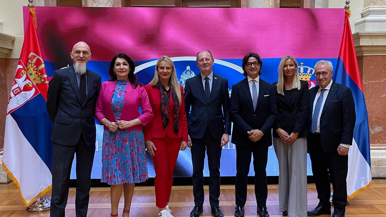 Riunione della Commissione Parlamentare InCE e dei presidenti delle commissioni Affari esteri tenutasi a Belgrado Riunione della Commissione Parlamentare InCE e dei presidenti delle commissioni Affari esteri tenutasi a Belgrado